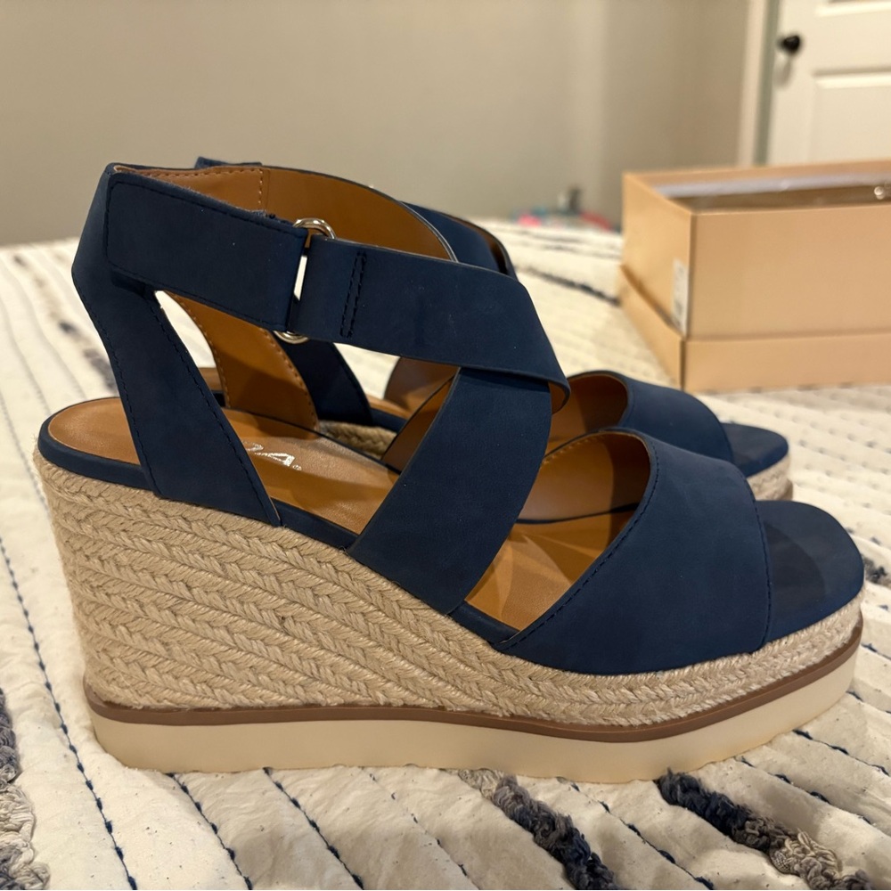 SODA Women's Navy Wedge Sandals